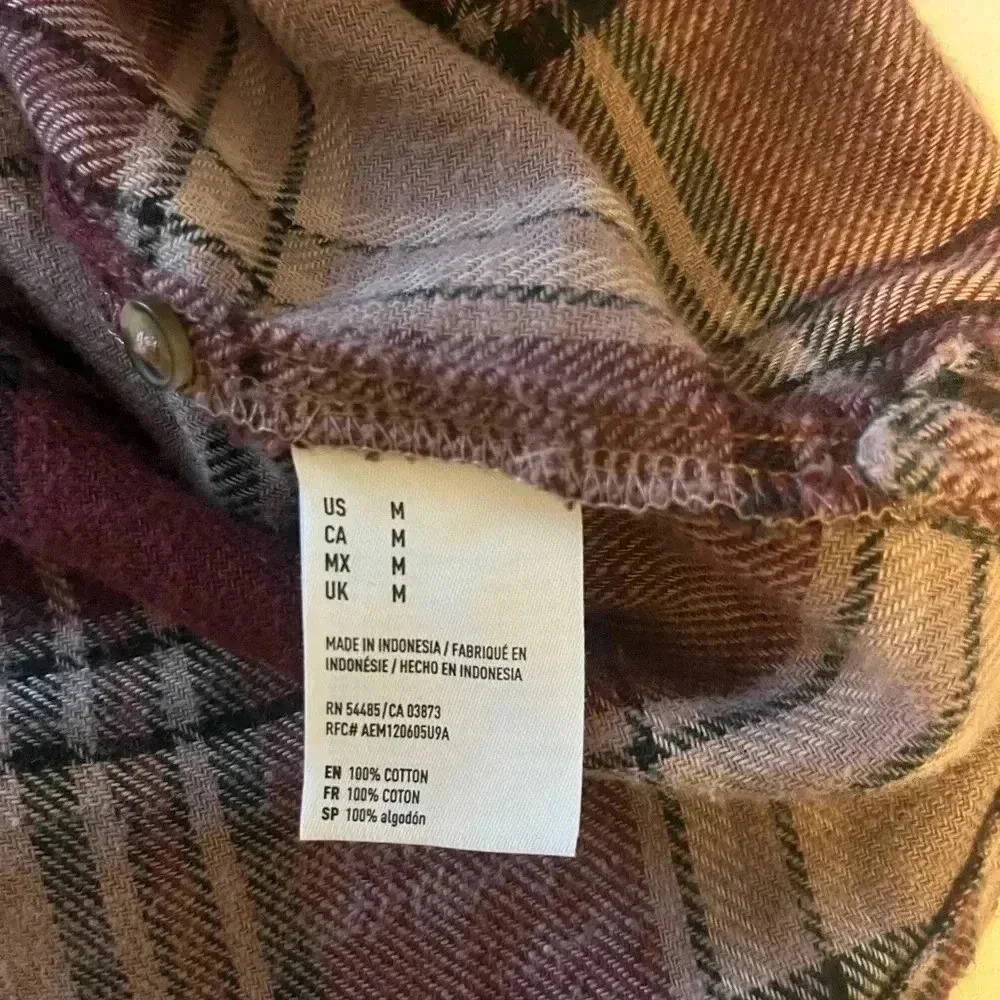 AMERICAN EAGLE plaid burgandy oversized lace up top distressed|M whimsigoth - Picture 6 of 8